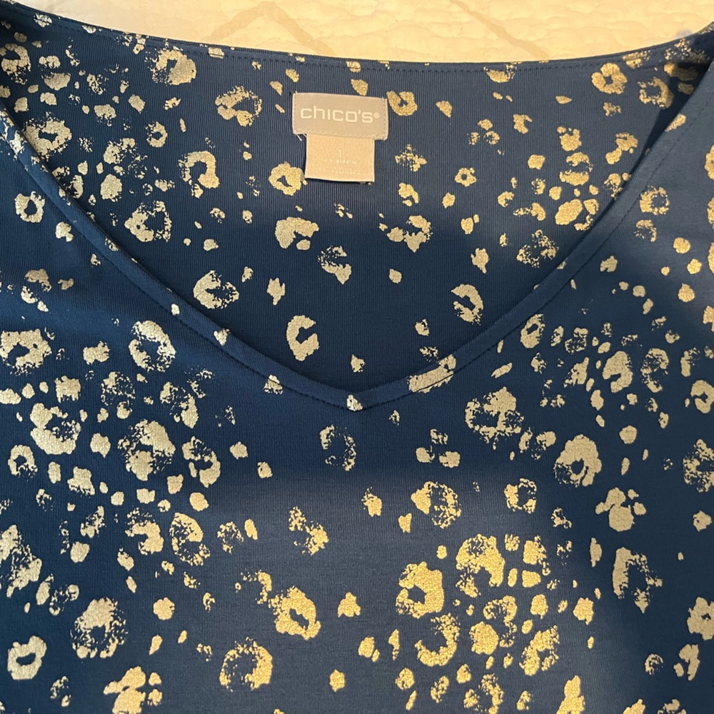 Chicos size 1 (8/Medium) Blue & Silver animal print, Like new! - Picture 4 of 8